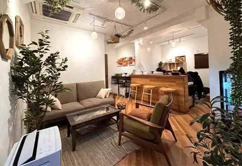 アットグループ上野・御徒町店の店内写真1