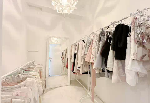 アットグループ名古屋駅店衣装部屋